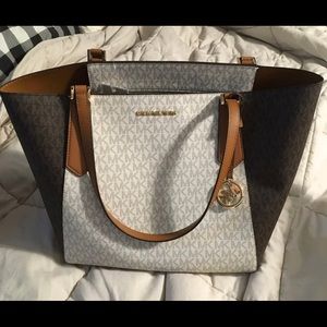 Michael Kors Kimberly bag